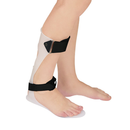 Бандаж на голеностопный сустав при отвисающей стопе (тутор) Т.47.45R (Т-8615R) Trives