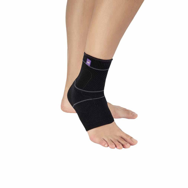 Бандаж компрессионный на голеностопный сустав с силиконовыми вкладышами Т.46.10 (Т-8610) Trives Бандаж компрессионный на голеностопный сустав с силиконовыми вкладышами Т.46.10 (Т-8610) Trives